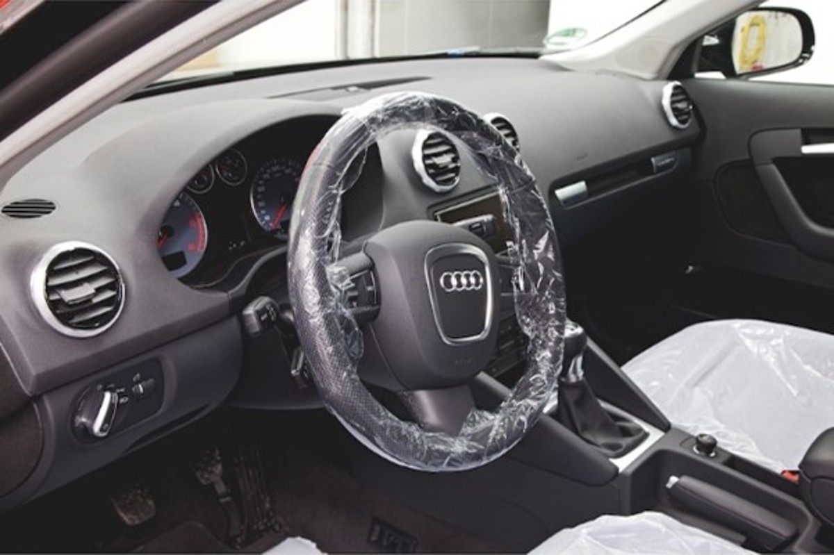 ADHESIVE FILM FOR STEERING WHEEL PROTECTION